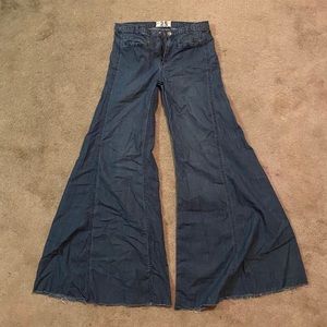 EXTREME WIDELEG FLARE JEAN